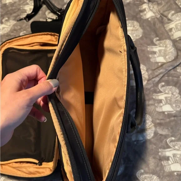 Nomad Lane Black Bento Bag V. 4 Travel Bag + Toiletry & Electronics Bags - Picture 11 of 14